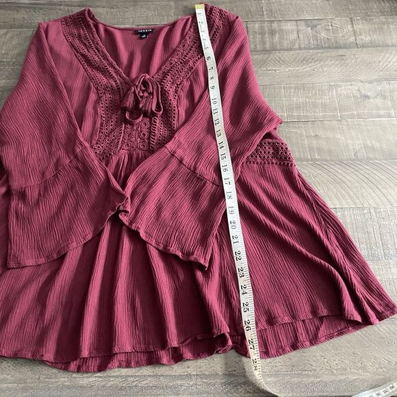 Torrid  Flowy Top, 3/4 sleeve with lace detail Maroon Size 2 - Picture 16 of 16